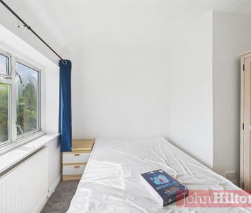 6 bedroom semi-detached house to rent - Photo 5