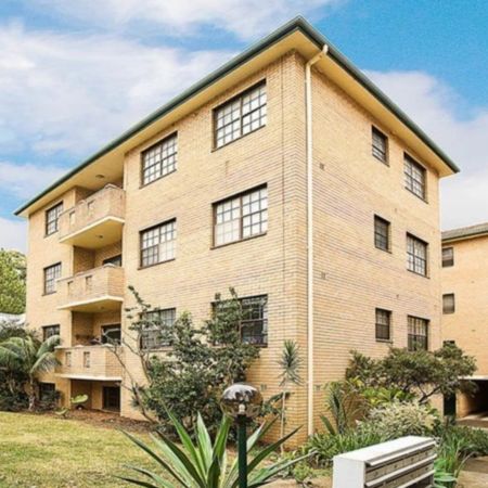 Spacious 2-bedroom Unit in Carlton - Photo 4