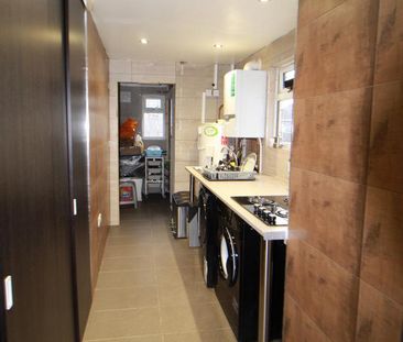 House share to rent - Photo 4