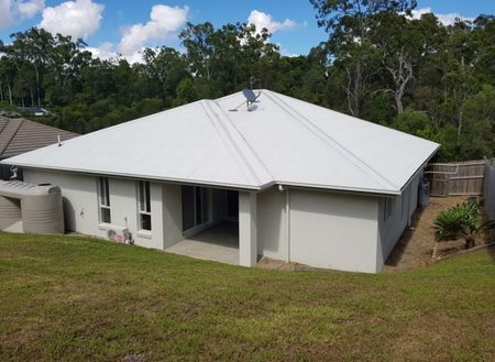 Neat and Tidy Home in Gilston - Photo 3