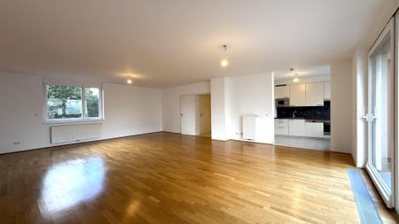 Großzügig geschnittene 4-Zimmer-Wohnung mit 12m² Balkon, 2 Bäder/2WCs - Photo 4