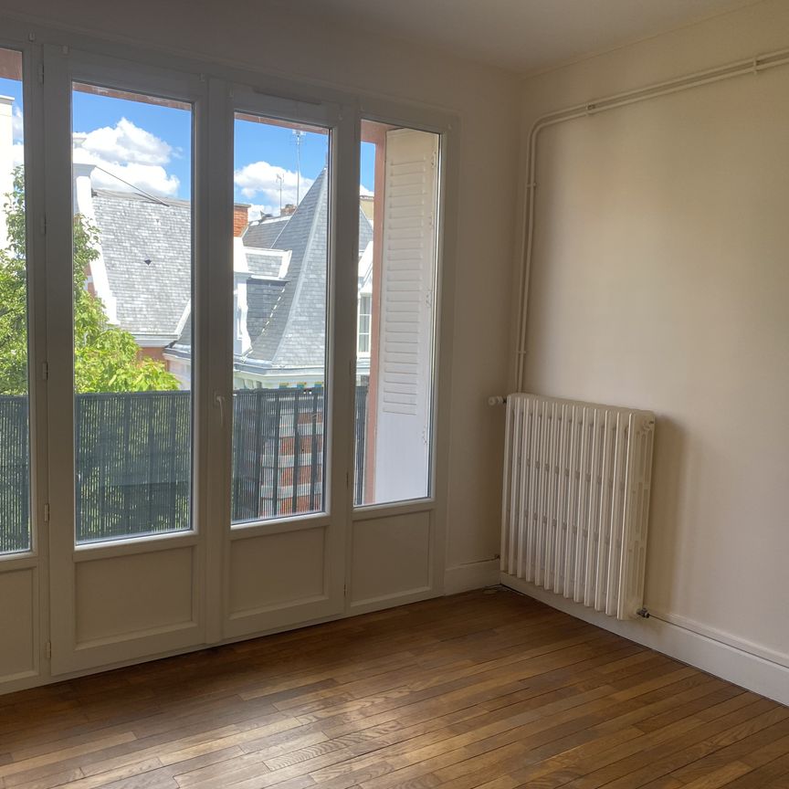 Location Appartement 3 pièces 65m² VICHY 03200 - Photo 1