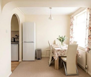 2 bedroom apartment to rent Pegrams Court, Harlow, CM18 - Photo 2