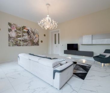 Egyetem tér - Photo 1