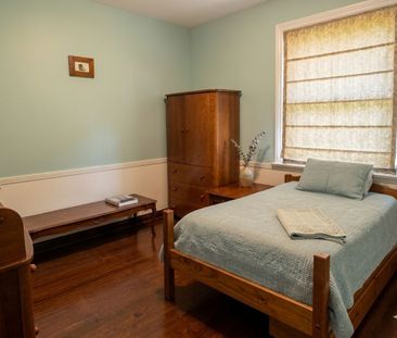 For Lease - 86 West Deane Park Drive, Toronto, Ontario - Photo 2