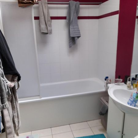 Location Appartement 3 pièces 76m² CALAIS 62100 - Photo 4