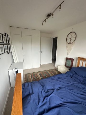 1 Bed Flat, Harford House, W11 - Photo 4