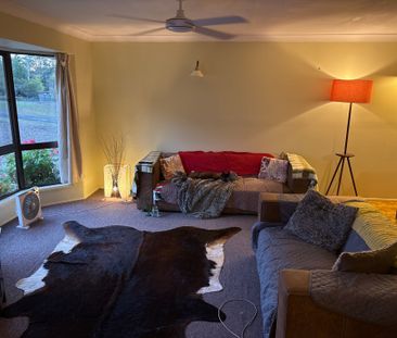 Alexandra Hills - Photo 1