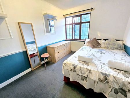 Room in a Shared Flat, Pitfield Street, N1 - Photo 5