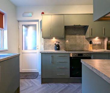 1 bedroom in a house share to rent - Photo 6