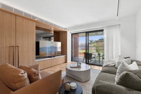 BOUTIQUE APARTMENT WITH DESIGNER FINISHES IN THE ROCKS | Furnished - Photo 5