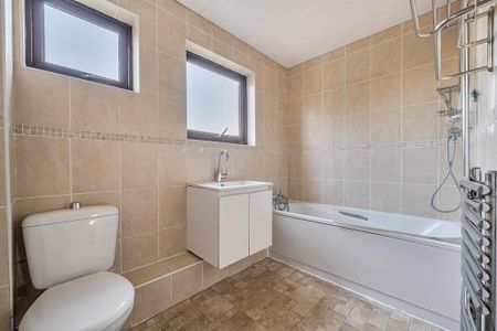 2 bedroom terraced house to rent - Photo 5