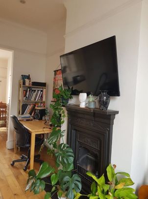 Room in a Shared Flat, Ground Floor, N16 - Photo 1