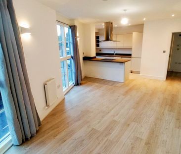 Station Parade - Photo 6