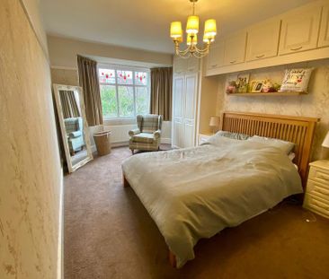 4 bedroom semi-detached house to rent - Photo 6