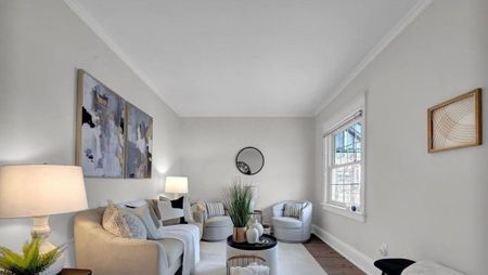 For Lease - 139 Huron Street, Oshawa, Ontario - Photo 5