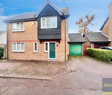 The Pines, Basildon - Photo 1