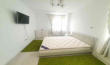 Inchiriere apartament 2 camere parcare subterana mobilat si utilat lux zona Coresi - Photo 3