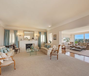 Magnificent Panoramic Middle Harbour Views - Photo 2