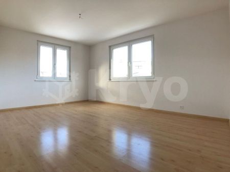 House - Photo 4