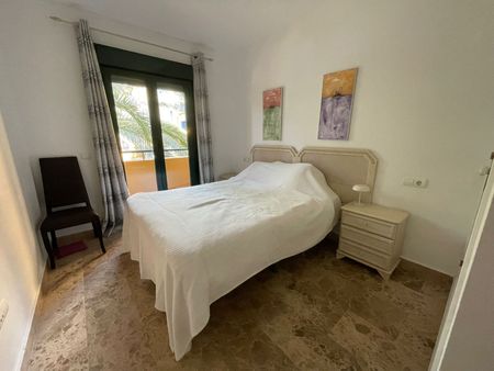 Middle Floor Apartment in San Pedro de Alcántara - Photo 2