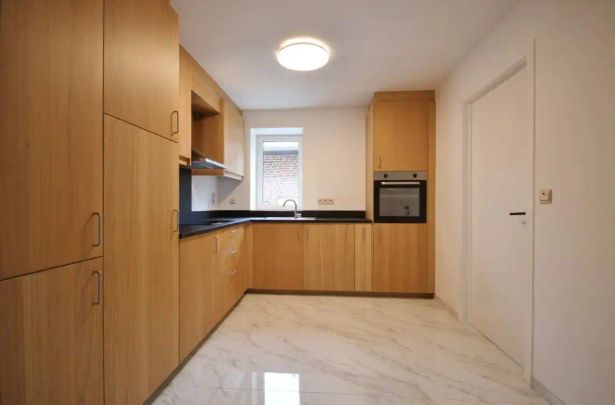 Appartement te huur - Photo 1