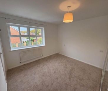 3 bedroom detached house to rent - Photo 3