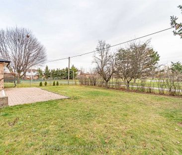 For Lease - 11 Durham Crescent, Brampton, Ontario - Photo 4