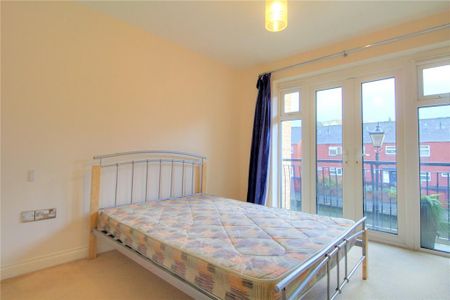 2 bedroom apartment to rent - Photo 2