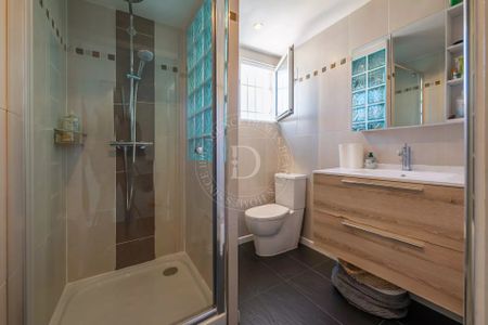 Location Appartement 4 pièces 105m² VILLEFRANCHE SUR MER 06230 - Photo 4
