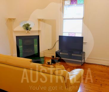 Couple room with own bathroom - Photo 1