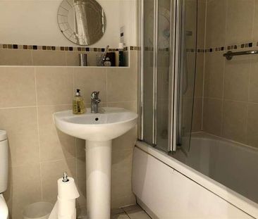 Franklin Court, Brook Road, Borehamwood, WD6 - Photo 3