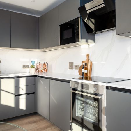 Park Street Room 2 - Photo 4