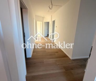 Neubau-Dachgeschoss im schönen Altbau: 4-Zimmer mit Balkon - Photo 4
