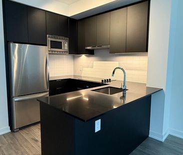 For Lease - 3071 Trafalgar Road Unit# 811, Oakville, Ontario - Photo 2