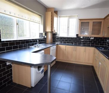 3 bedroom semi-detached house to rent - Photo 5