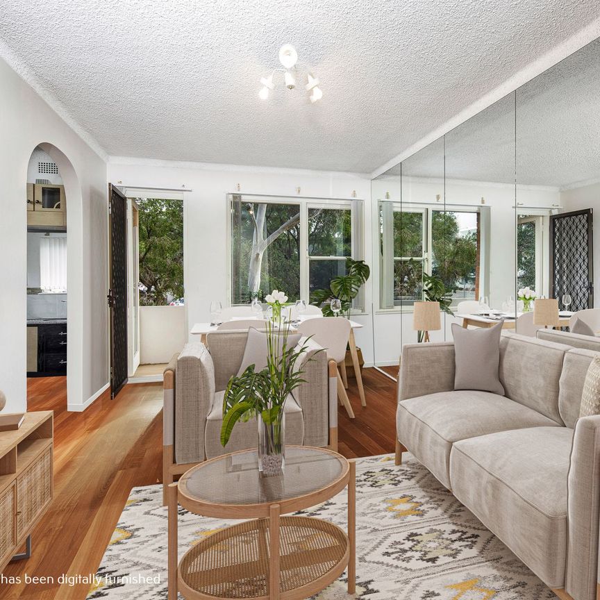 Spacious Two Bedroom Apartment Located for Lifestyle - Photo 1