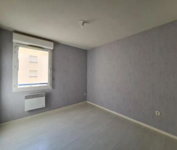 Appartement à louer 4 pièces 81.25m² - Photo 2