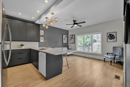 For Lease - 501 Edgeworth Avenue, Woodroffe, Ontario - Photo 4