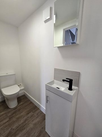 2 bedroom terraced house to rent - Photo 5