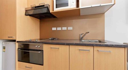 11 Liverpool Street, CBD - Studio for RENT - Photo 3