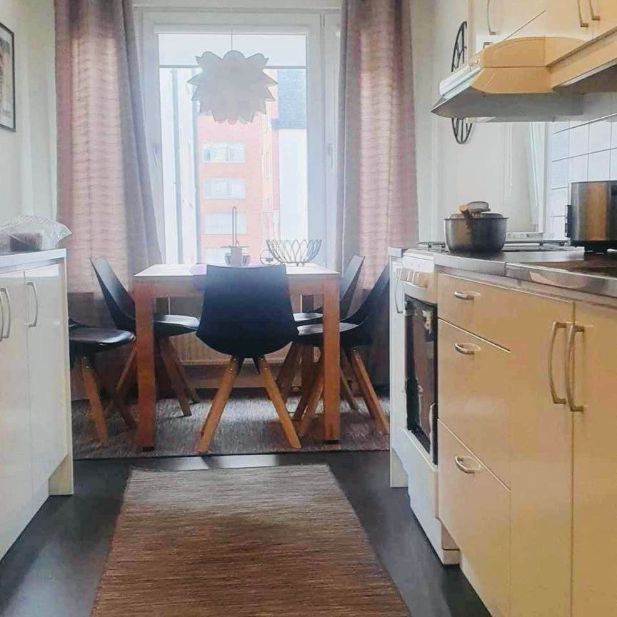 Hasselgatan, Upplands Väsby - Foto 1