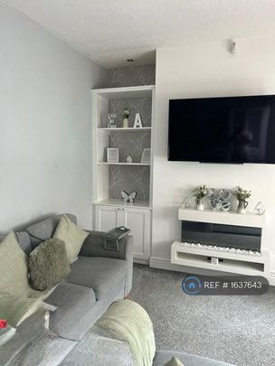 2 bedroom terraced house to rent - Photo 1