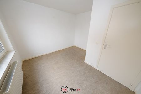 Appartement met autostandplaats in het centrum van Bilzen - Foto 2