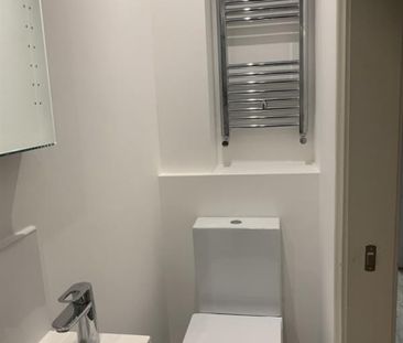 2 Bedroom Apartment To Let - Photo 6