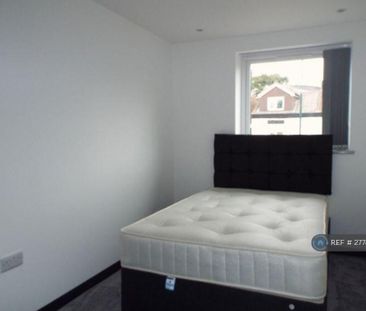 6 bedroom terraced house to rent - Photo 2