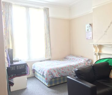 Studio Flat, Redland Road, BS6 - Photo 4