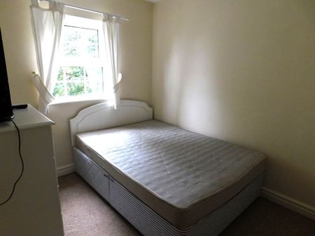 Montague Court, Low Fell - Photo 3