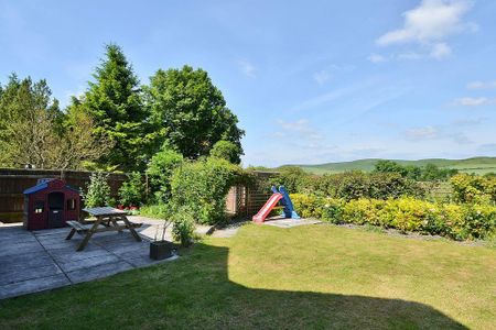 4 bedroom detached house to rent - Photo 5