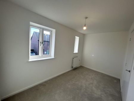 2 bedroom semi-detached house to rent - Photo 4